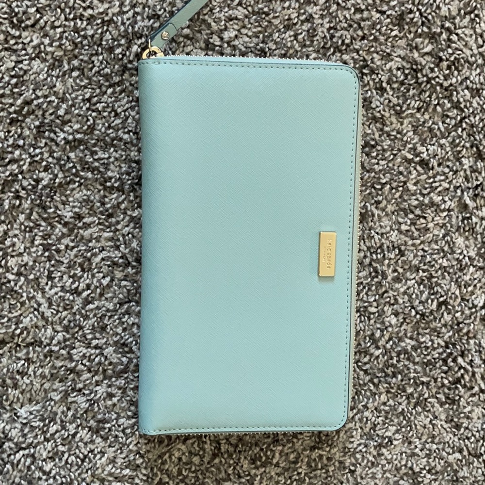 New without tags Kate Spade large wallet.